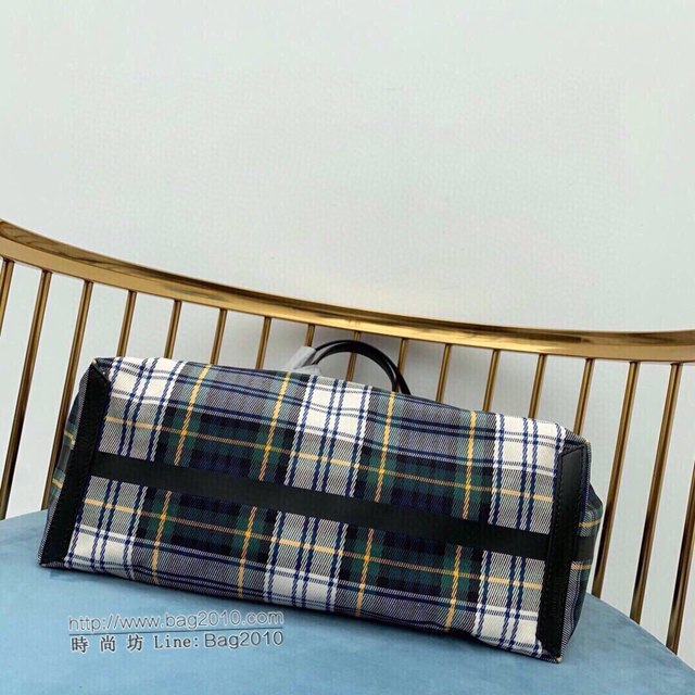 Burberry專櫃新款女包 巴寶莉雙面兩用The Giant-Canvas格紋拼皮革吉安特包/購物包  db1081